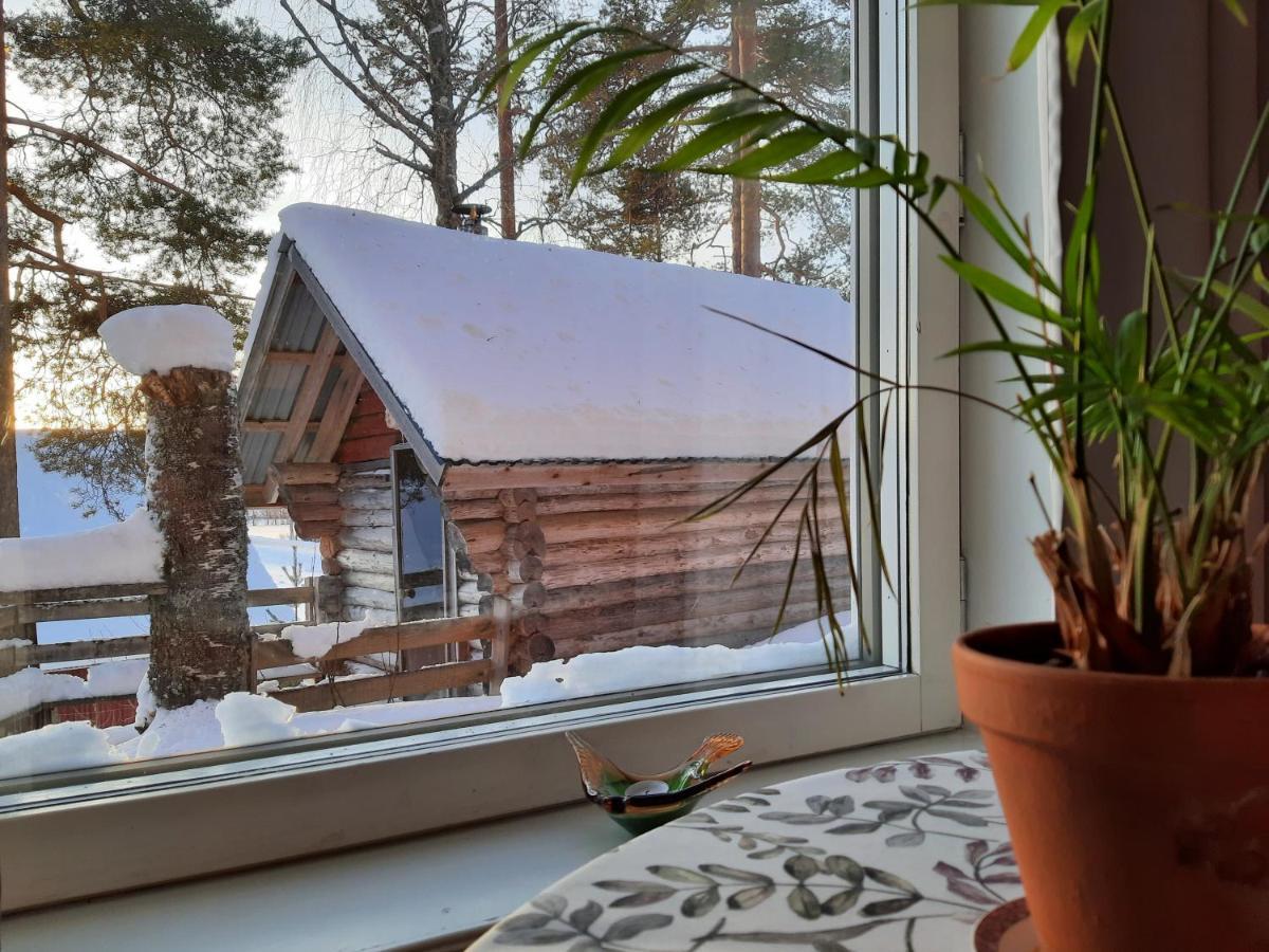 Kalix Riverside Inn, Farm Timbering 외부 사진