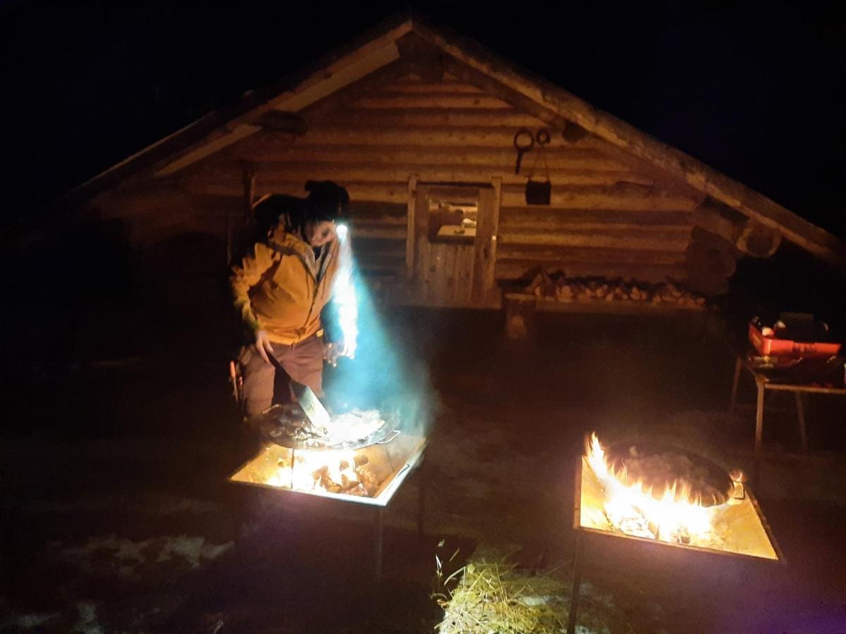 Kalix Riverside Inn, Farm Timbering 외부 사진