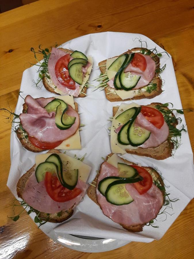 Kalix Riverside Inn, Farm Timbering 외부 사진