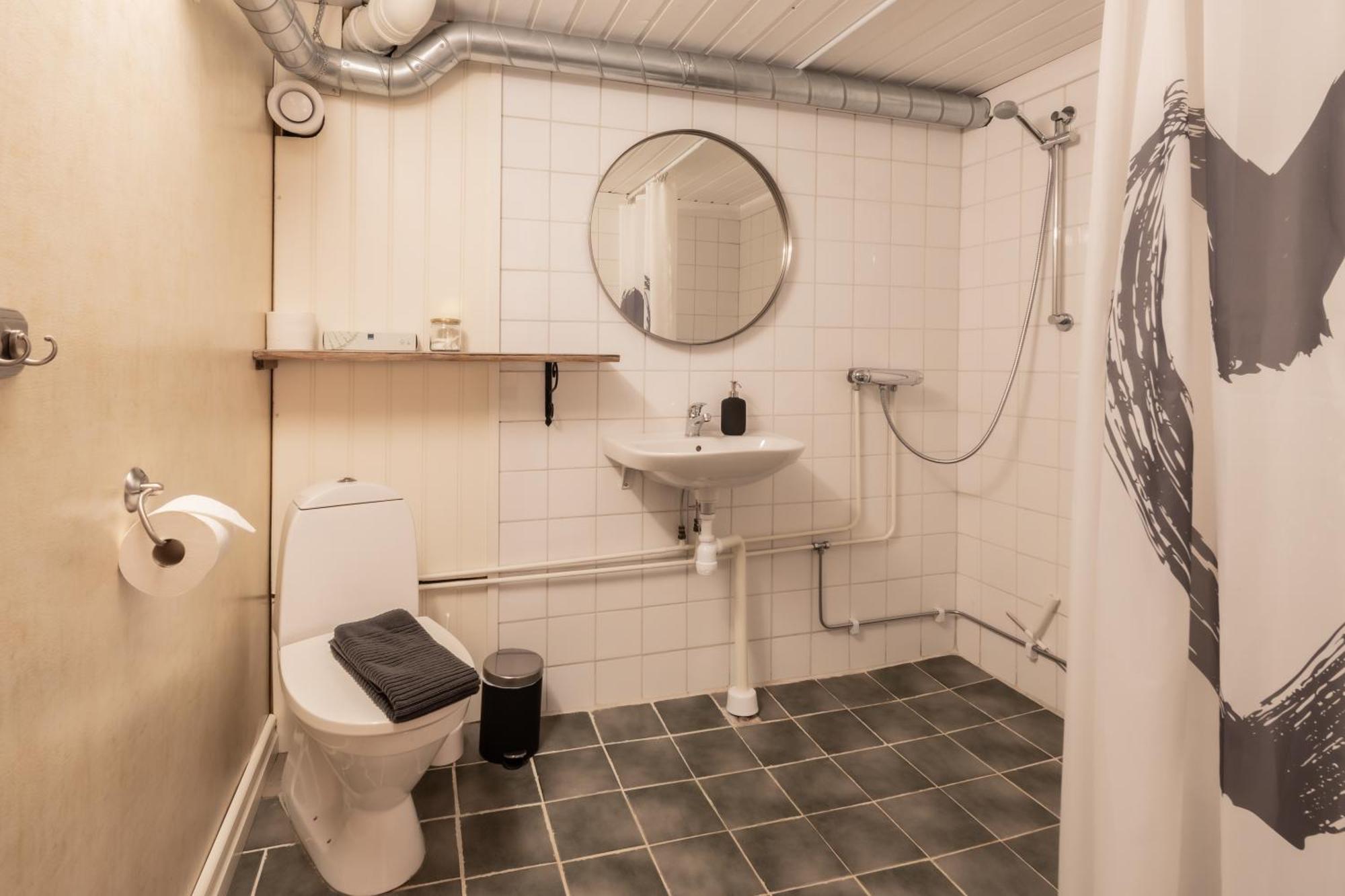 Kalix Riverside Inn, Farm Timbering 외부 사진