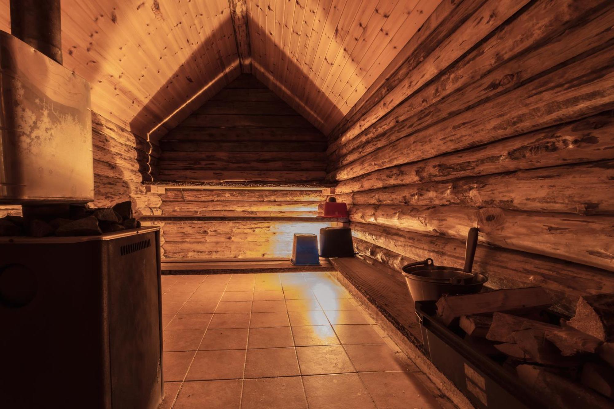 Kalix Riverside Inn, Farm Timbering 외부 사진