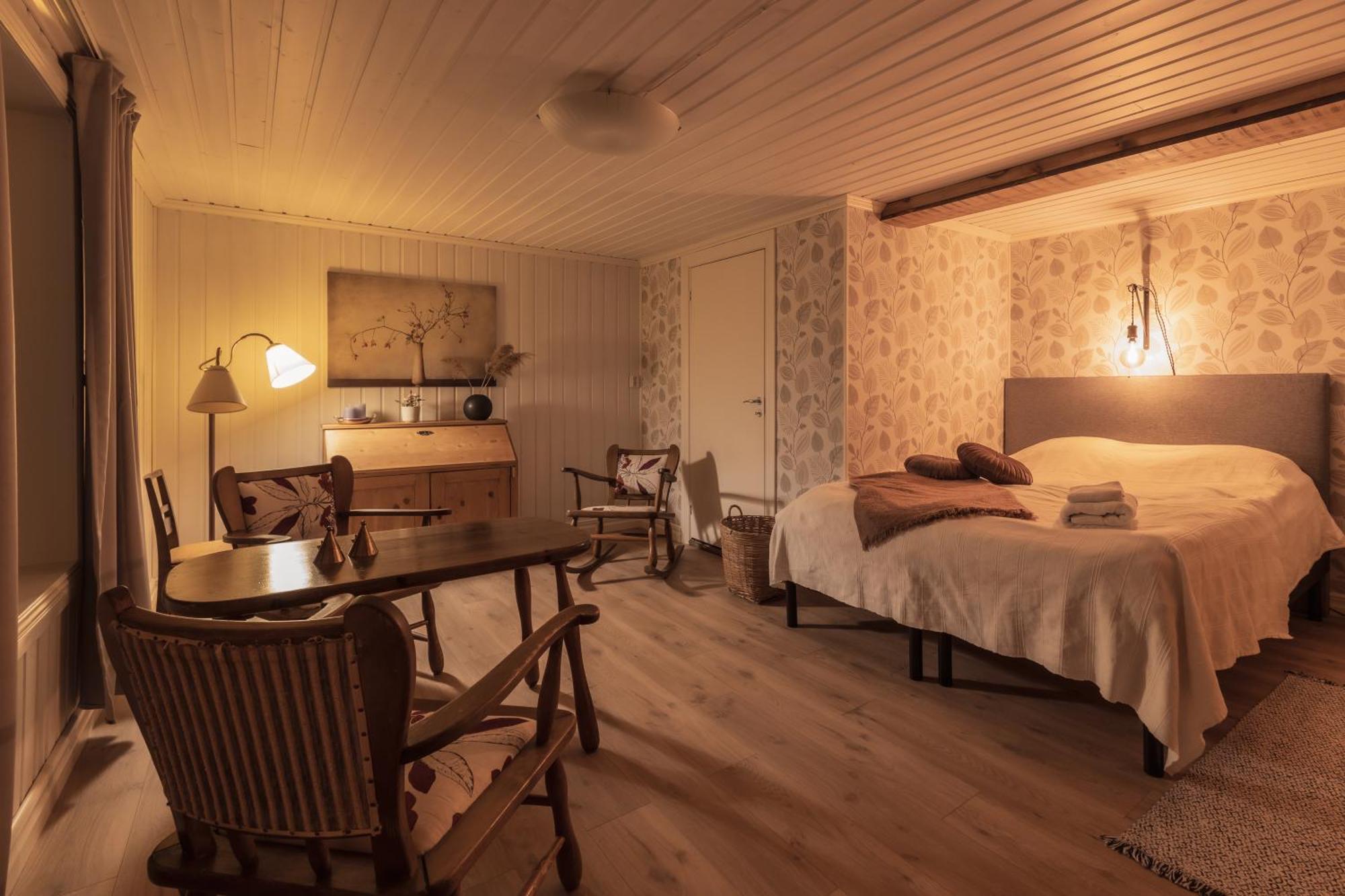 Kalix Riverside Inn, Farm Timbering 외부 사진