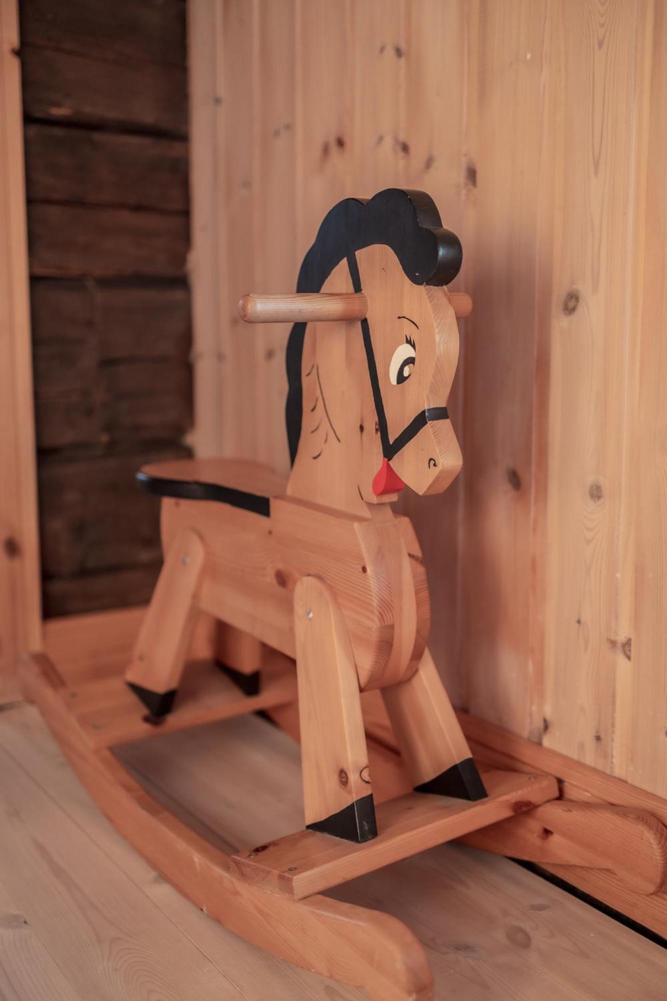 Kalix Riverside Inn, Farm Timbering 외부 사진