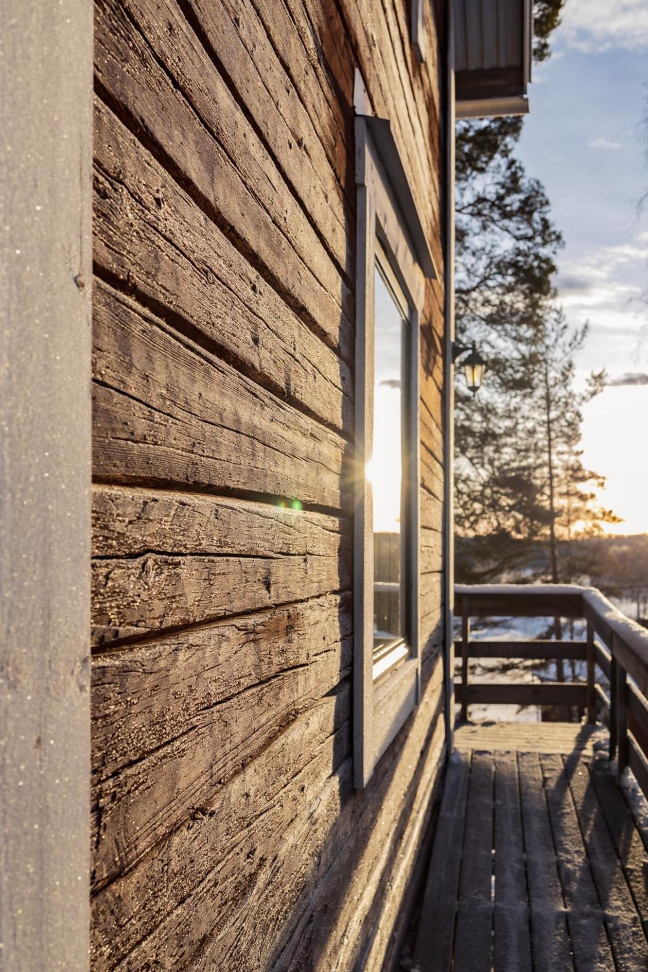 Kalix Riverside Inn, Farm Timbering 외부 사진