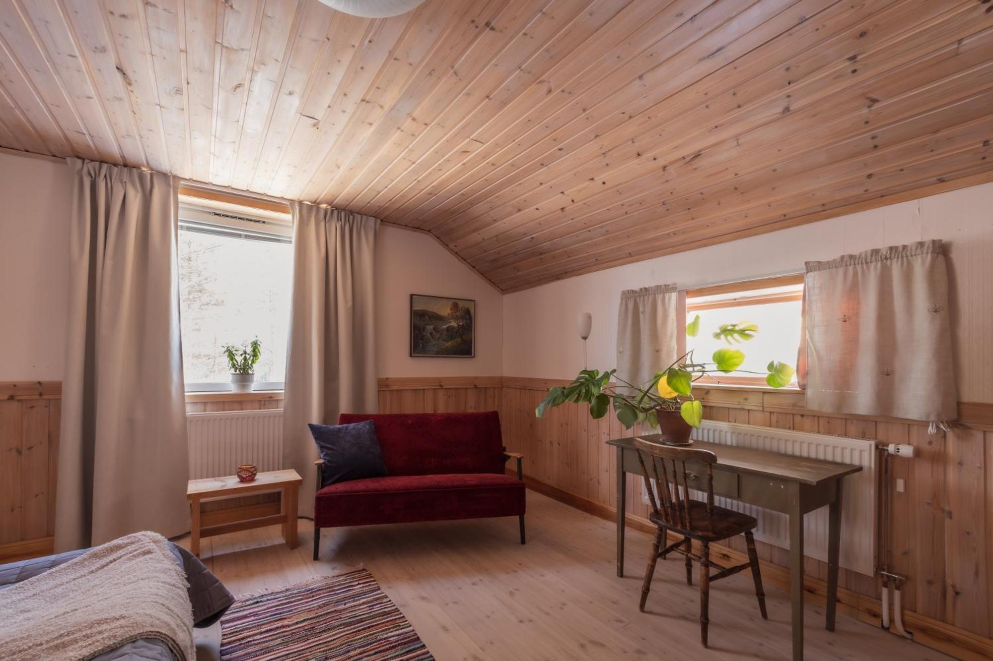 Kalix Riverside Inn, Farm Timbering 외부 사진